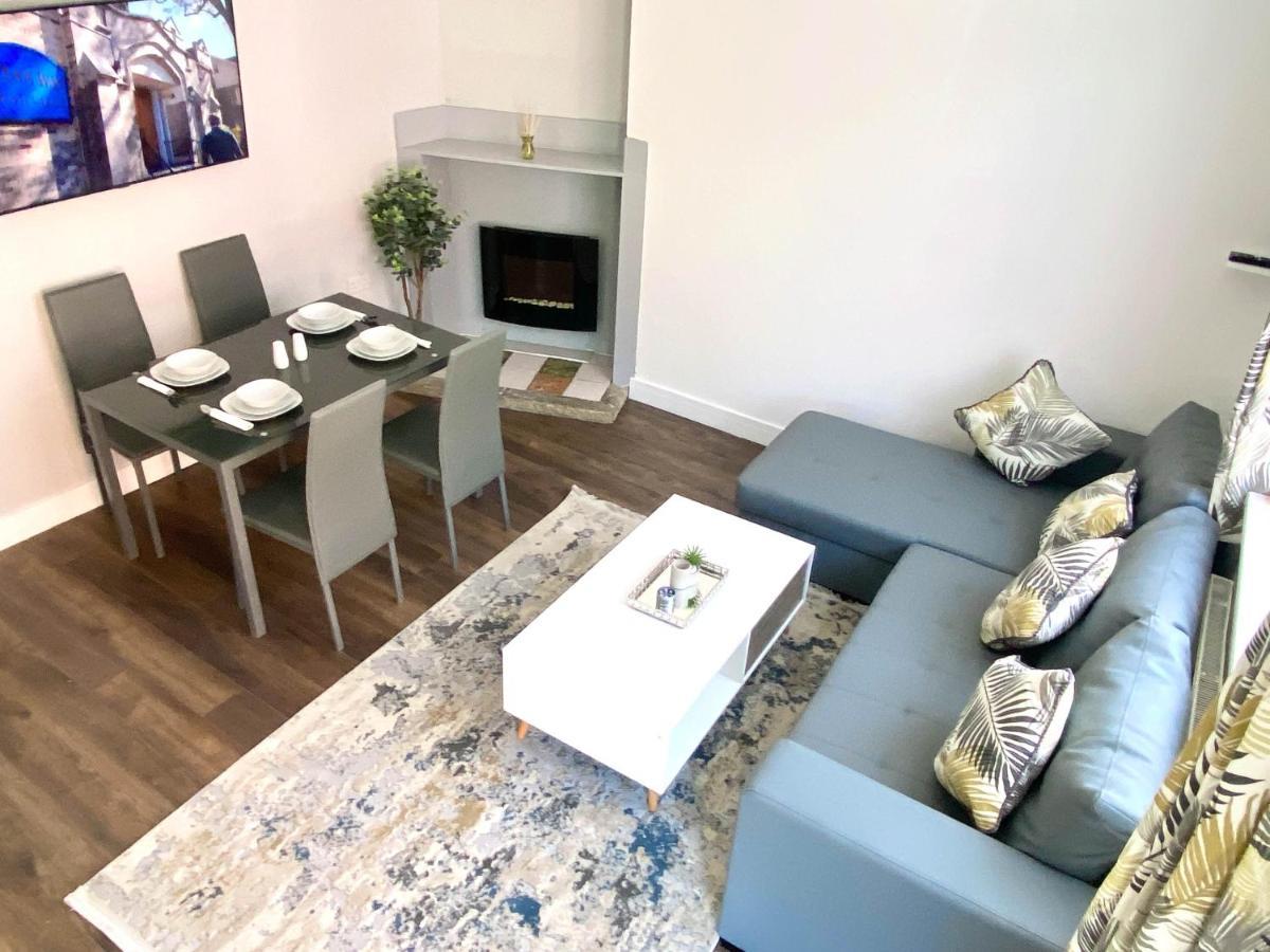 Appartamento 2 Bed Town Centre Nr Theatre Free Park Wi-Fi & Garden Aylesbury  Esterno foto
